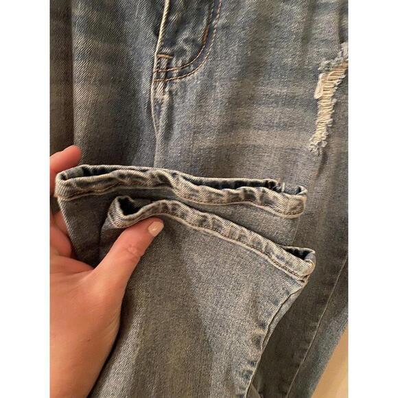 APRIL Jeans With Hummingbird Embordered. Size 11 Juniors - Picture 4 of 6